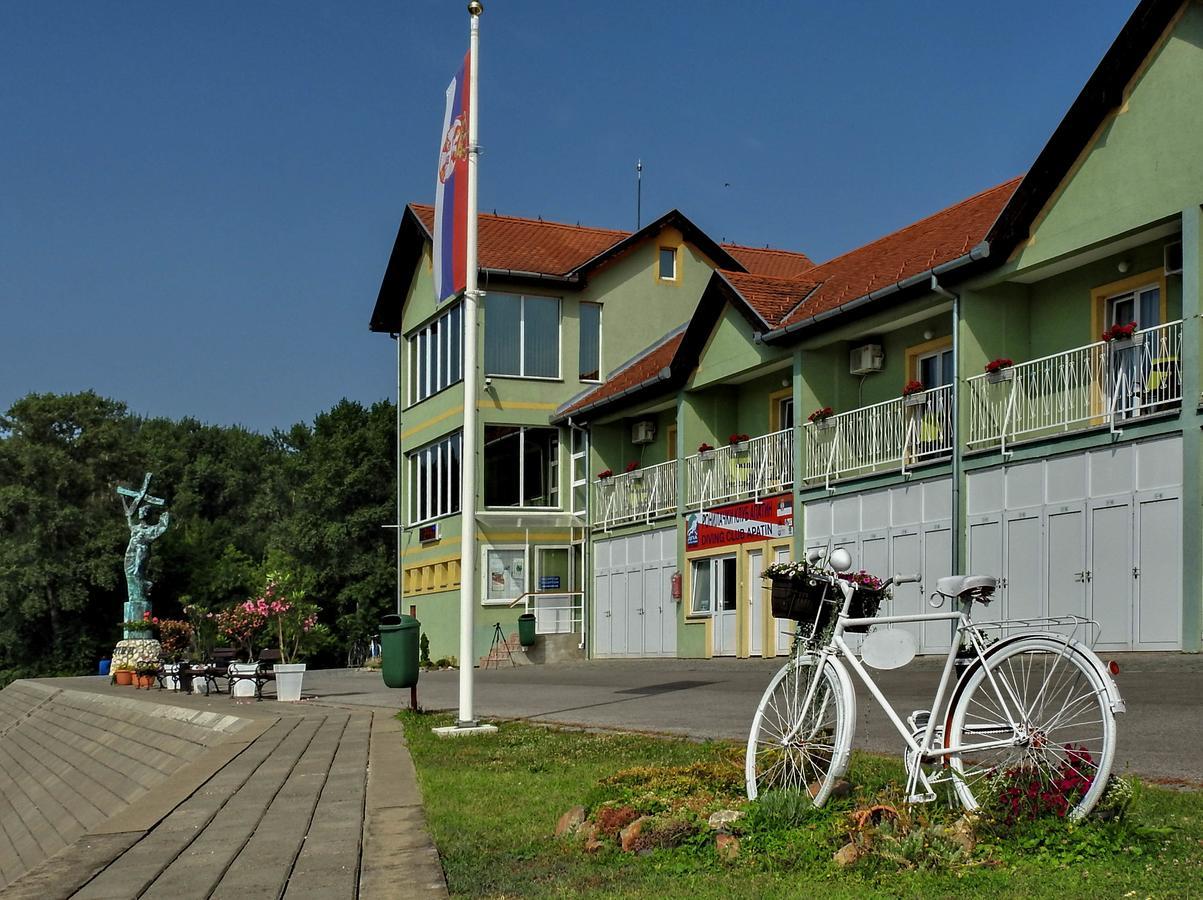 Apartments Marina Apatin Exterior foto